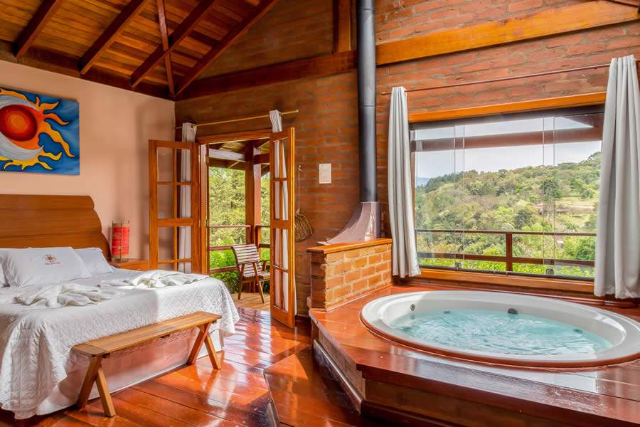 Um dos chalés da Pousada Quatro Estações de Pinhal - Wagner Ribeiro