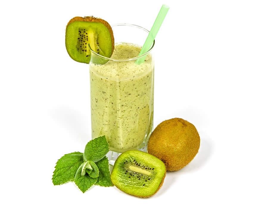 Drinks refrescantes feitos com matchá