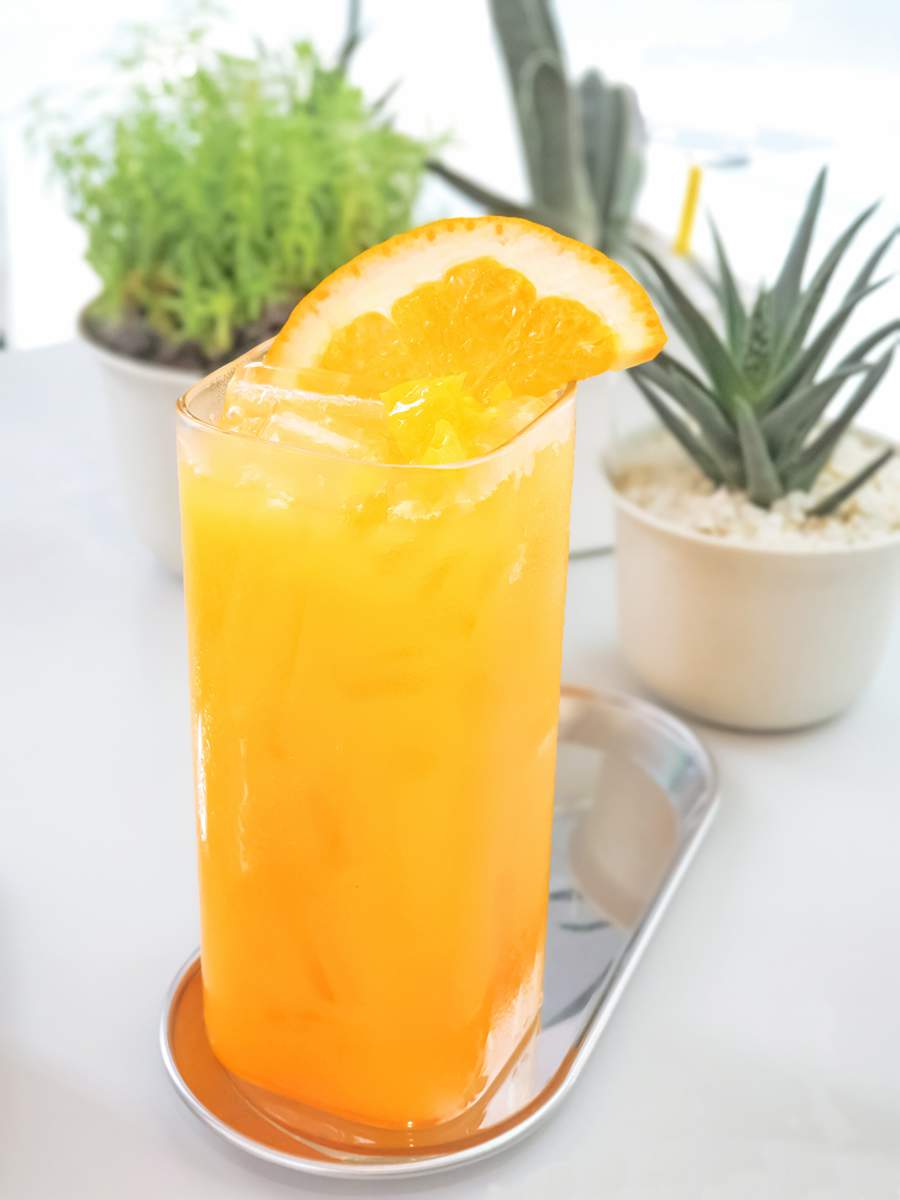 Xandô Receitas - Refresque-se neste Carnaval com a receita Laranja Eletrizante da Xandô