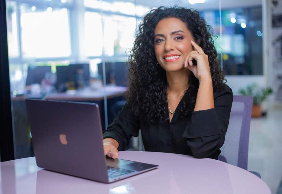 Aline Oliveira &eacute; s&oacute;cia-diretora na IntelliGente Consult. - Divulga&ccedil;&atilde;o 