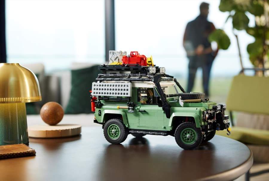 Lego Defender - Cr&eacute;dito: Divulga&ccedil;&atilde;o