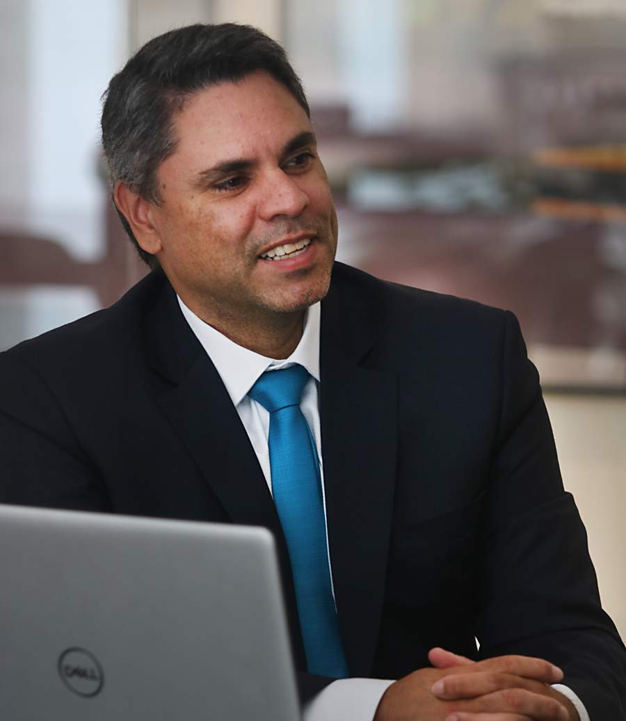 Guilherme Guimar&atilde;es - Divulga&ccedil;&atilde;o