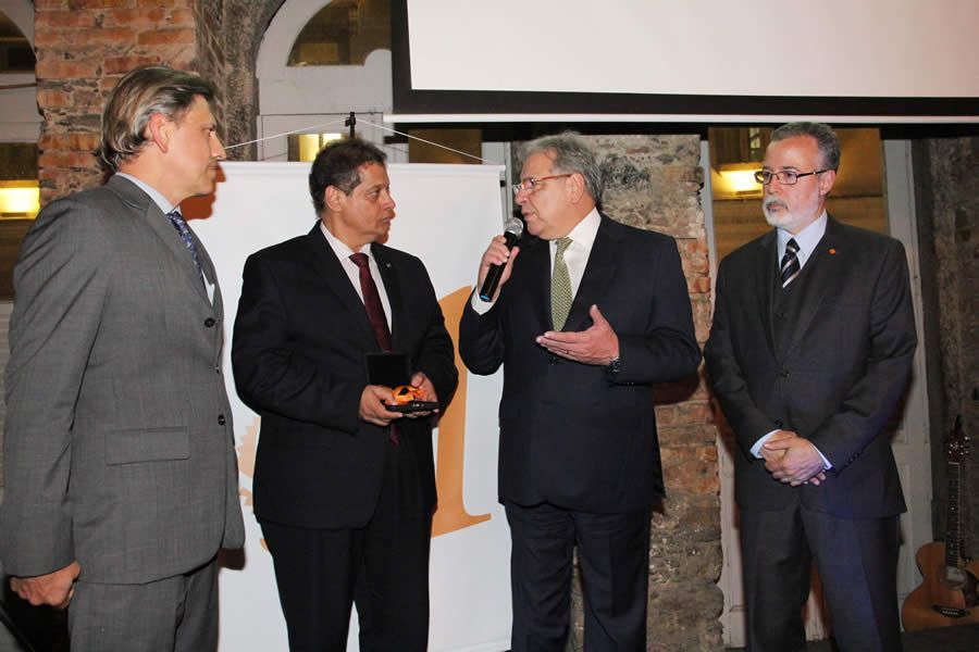 Homenagem a Armando Vergílio marca 51 anos do CVG-RJ