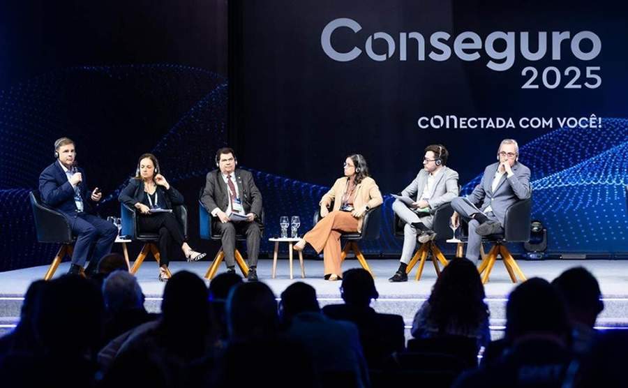 Educação financeira e seguro: impacto e transformação discutidos no Conseguro 2025