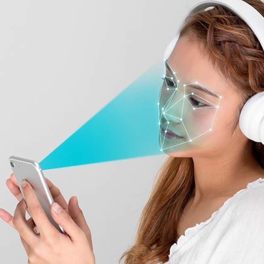 Reconhecimento facial será padrão para desbloquear smartphones até 2020