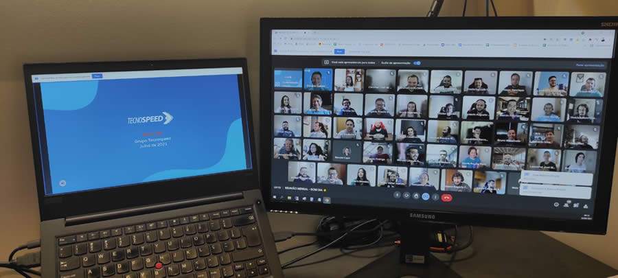 Encontro mensal no qual Erike Almeida apresenta os números da empresa e reconhece os destaques do mês. O evento é chamado de BOMDIA. Nesta foto eram 165 colaboradores online - Divulgação