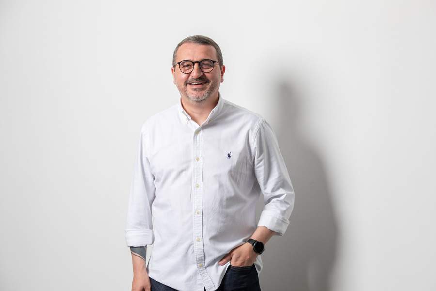 Rogerio_Domingos_Foto_Branca