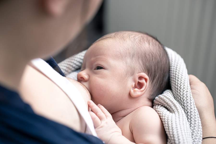  Com os bebês prematuros, por mais complicada que a situação possa parecer, o aleitamento materno é possível - Divulgação