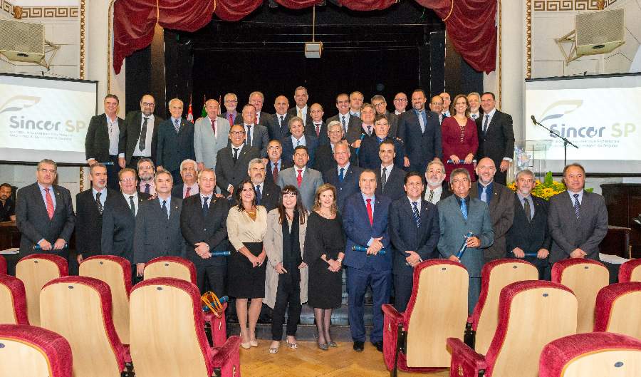 Diretoria do Sincor-SP assume mais uma gest&atilde;o