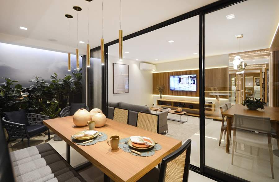 Mobílias em varanda do decorado do Reserva dos Ipês - Divulgação