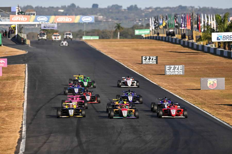 BRB F&oacute;rmula 4 Brasil est&aacute; de volta para a segunda metade da temporada&nbsp;(Duda Bairros/Vicar)