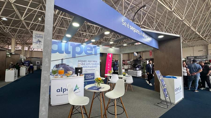 Presente na HeliXP 2025, a Alper conta com um time especialista no estande para oferecer consultoria especializada em seguros aeronáuticos