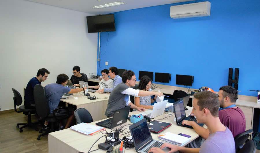 Empresas Juniores das Maiores Universidades do Pa&iacute;s Oferecem Solu&ccedil;&otilde;es Inovadoras a Pre&ccedil;os Acess&iacute;veis