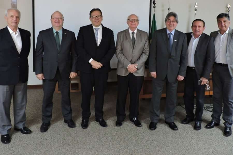 Confedera&ccedil;&atilde;o Nacional de Sa&uacute;de elege nova diretoria