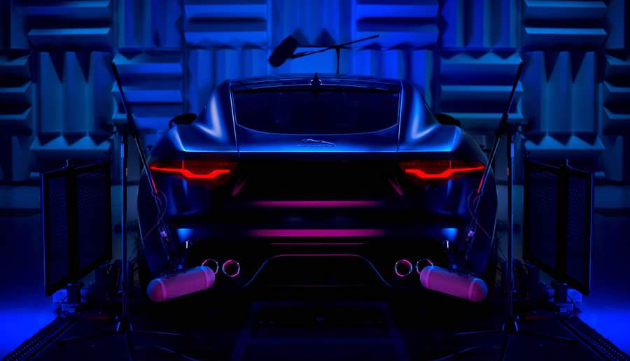 Em Homenagem Ao Ic&ocirc;nico F-Type, Jaguar Preserva Som Inconfund&iacute;vel do V8 Em Biblioteca Brit&acirc;nica