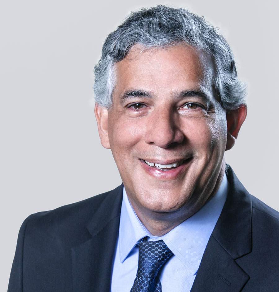 Ram&oacute;n Gomez, vice-presidente comercial