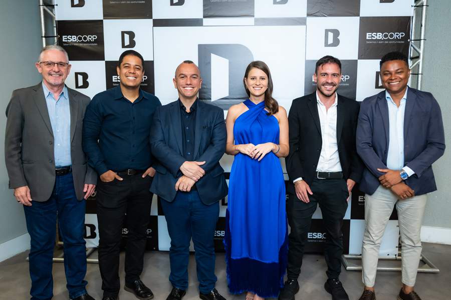 Diretores e coordenadores da Simetria Brasil celebram resultados durante evento de confraterniza&ccedil;&atilde;o