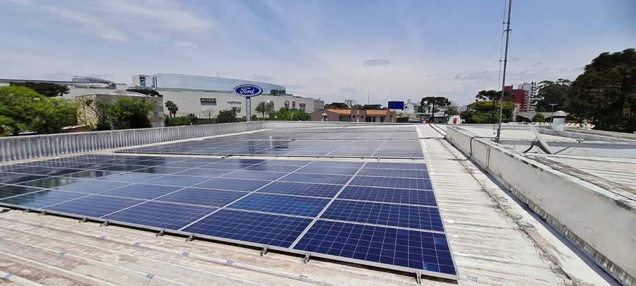 Energia solar tem sido alternativa para reduzir os gastos com contas de luz, al&eacute;m de diminuir o impacto ambiental - Cr&eacute;ditos: Divulga&ccedil;&atilde;o