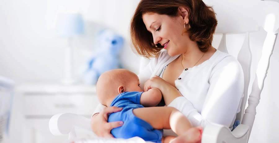 A importância vital do aleitamento materno: benefícios para mães, bebês e sociedade