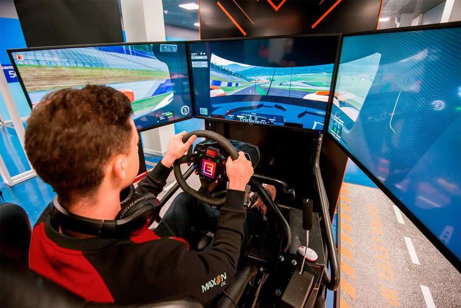 Maxon Oil &eacute; a patrocinadora oficial da Kings of Asphalt (Koa), equipe de ponta do automobilismo virtual brasileiro - Divulga&ccedil;&atilde;o