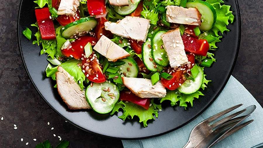 Para auxiliar na melhora da imunidade, alguns alimentos são recomendados e podem ser aliados nesse processo - Créditos: Divulgação/Alegra