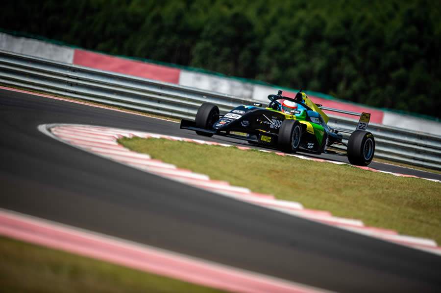 A Vicar é a empresa responsável por trazer a Fórmula 4 para o Brasil - (Duda Bairros/Vicar)