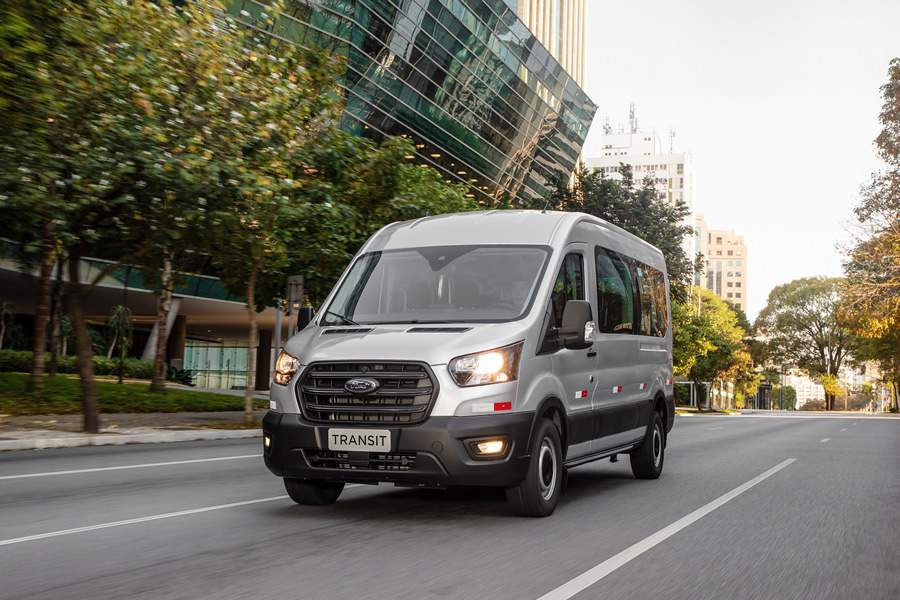 Ford Transit chega ao Brasil com padr&atilde;o in&eacute;dito de tecnologia e produtividade