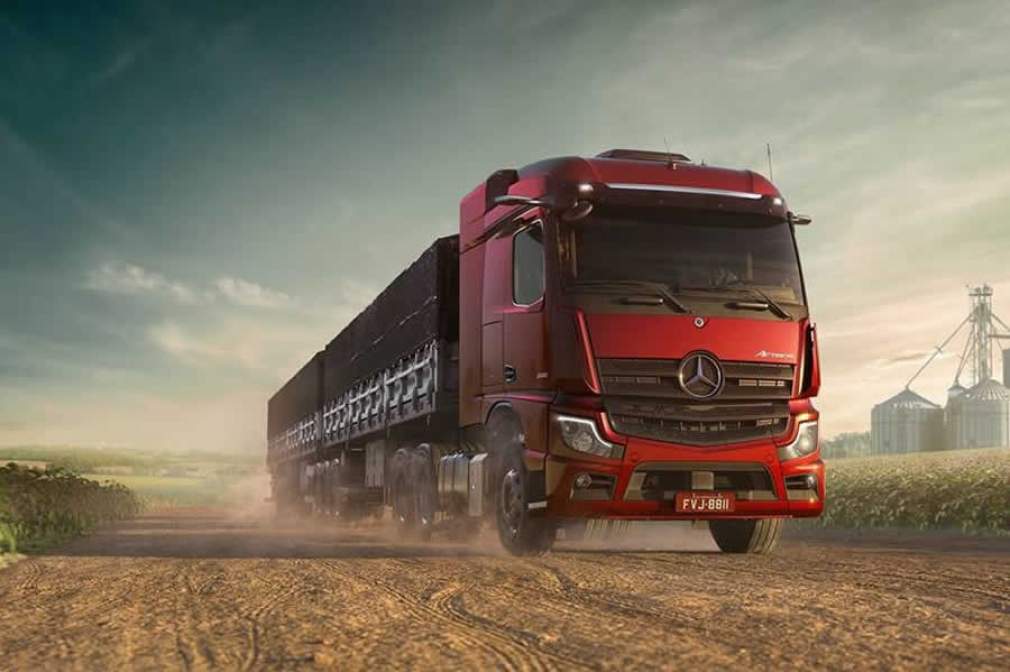 Mercedes-Benz é a fabricante de caminhões mais inovadora do Brasil