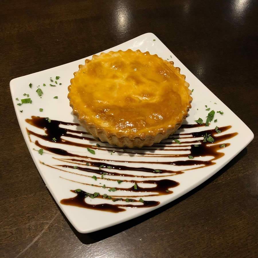 Receita de final de ano: aprenda a fazer o Empadão de Porco do Pururuka