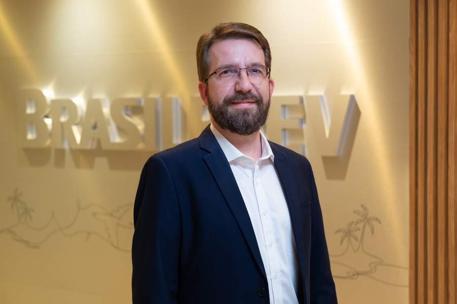 Cr&eacute;dito da foto: Fabio Passos A Brasilprev, l&iacute;der de mercado e especialista em previd&ecirc;ncia privada, anuncia Eduardo Ev&aacute;dio Baumer como novo superintendente de Tecnologia. Com forma&ccedil;&atilde;o em An&aacute;lise de Sistemas, p&oacute;s-gradua&ccedil;&atilde;o em Engenharia de Neg&oacute;cios pela PUC e MBA em Gerenciamento de Projetos pela ESIC, o executivo acumula mais de 20 anos de atua&ccedil;&atilde;o na &aacute;rea de Tecnologia de Informa&ccedil;&atilde;o.