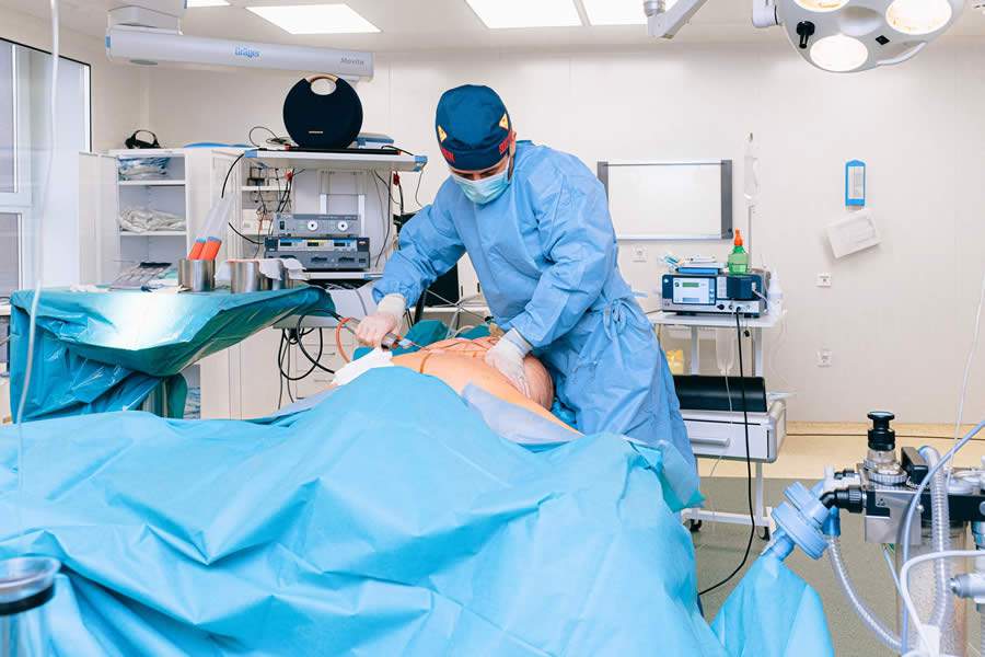 Cuidados para pacientes de cirurgia plástica com pandemia da COVID-19