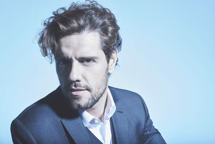 Thiago Arancam interpreta seus sucessos no M&uacute;sica na Band. Cr&eacute;dito: Divulga&ccedil;&atilde;o/Site Oficial