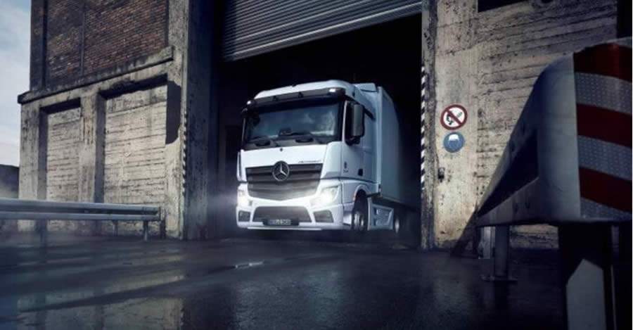 Novo Actros F com cabina desenvolvida no Brasil est&aacute; dispon&iacute;vel para encomendas e ser&aacute; vendido pela Mercedes-Benz Trucks na Europa