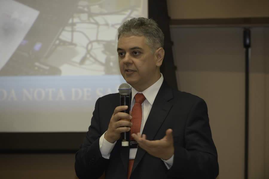 Elcio Brito