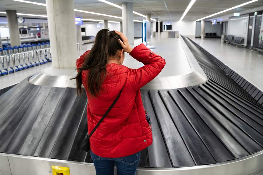 Queda de 17% do preço das passagens aéreas deve fomentar turismo em julho; veja como as aéreas podem garantir segurança das bagagens despachadas - Banco de Imagens | Canva