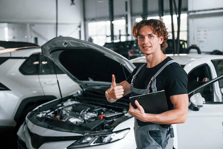 Cliente Santander Auto tem 20% de desconto para reparo do autom&oacute;vel na CAR10