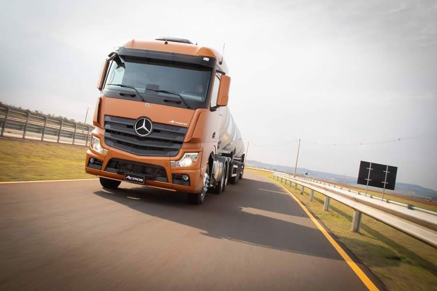 Novo Actros Mercedes-Benz reduz em até 12% o consumo de combustível