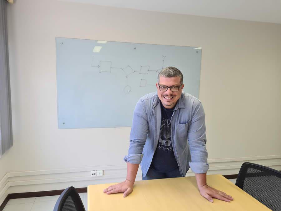 Fabiano Falvo, head de produto da Neo e criador do iGree - Divulga&ccedil;&atilde;o/Neo