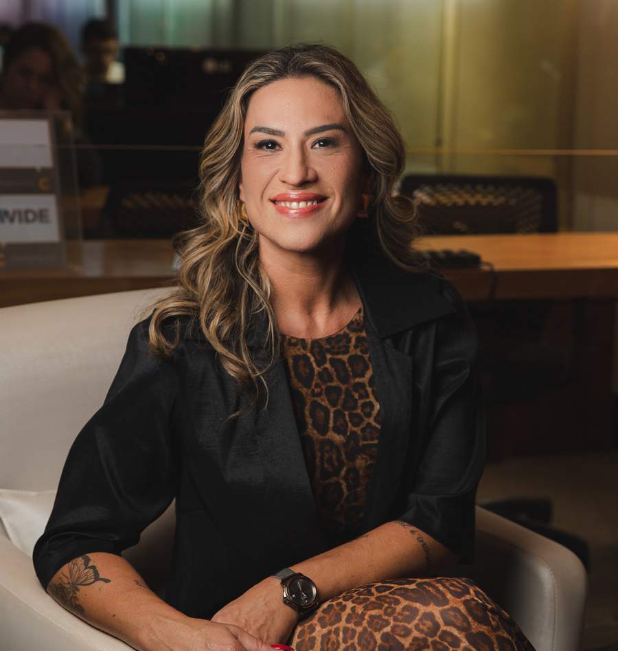 Em janeiro de 2025, Mari Genovez ganhou o pr&ecirc;mio ChangeMaker Vendas da Comunicare Hub.