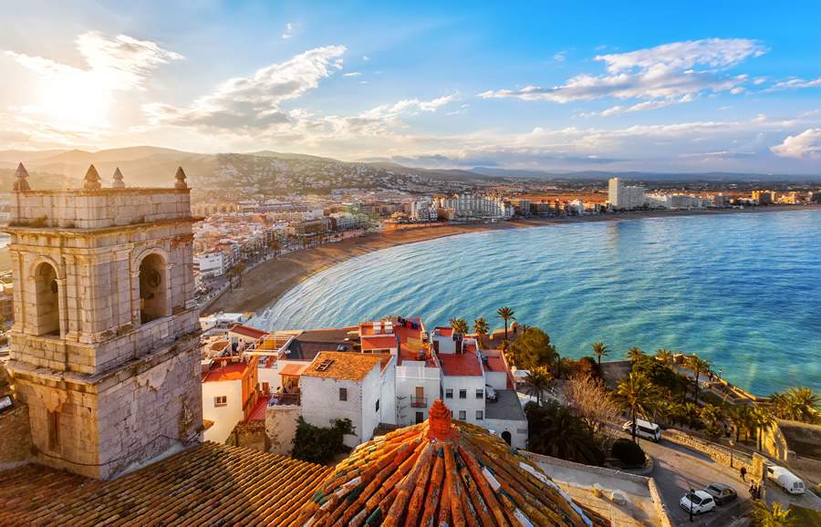 Valencia está entre as cidades espanholas mais requisitadas por brasileiros pela Air Europa. Fotos: Shutterstock