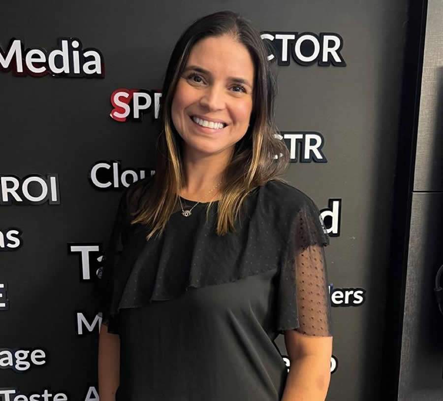 L&iacute;via Menna Barreto, diretora de Marketing da Dinamize