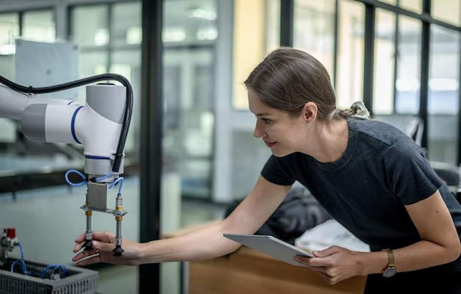 Como equilibrar automa&ccedil;&atilde;o e talento humano em 2025?