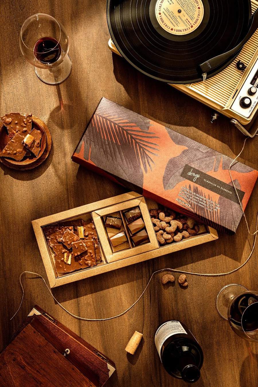 Dia dos Pais com Dengo -&nbsp;Em homenagem &agrave;queles que ressignificam a palavra "pai", marca promove campanha que celebra as pessoas que constroem essa rela&ccedil;&atilde;o