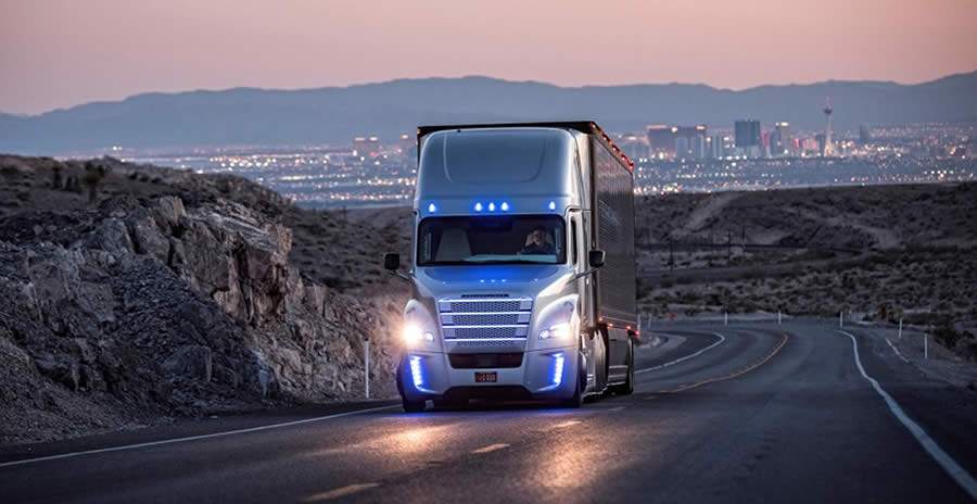 Daimler Trucks investe meio bilhão de Euros em caminhões autônomos