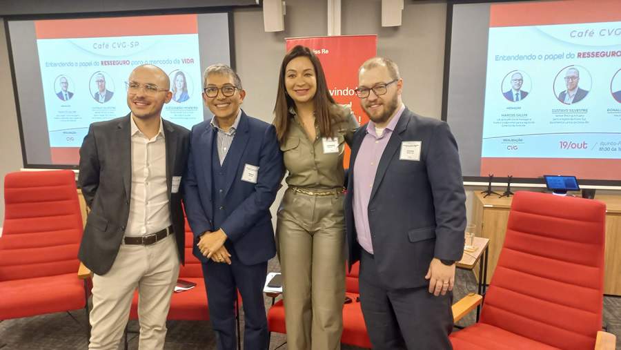 Marcos Salum, Ronald Poon Affat, Alessandra Monteiro e Gustavo Silvestre