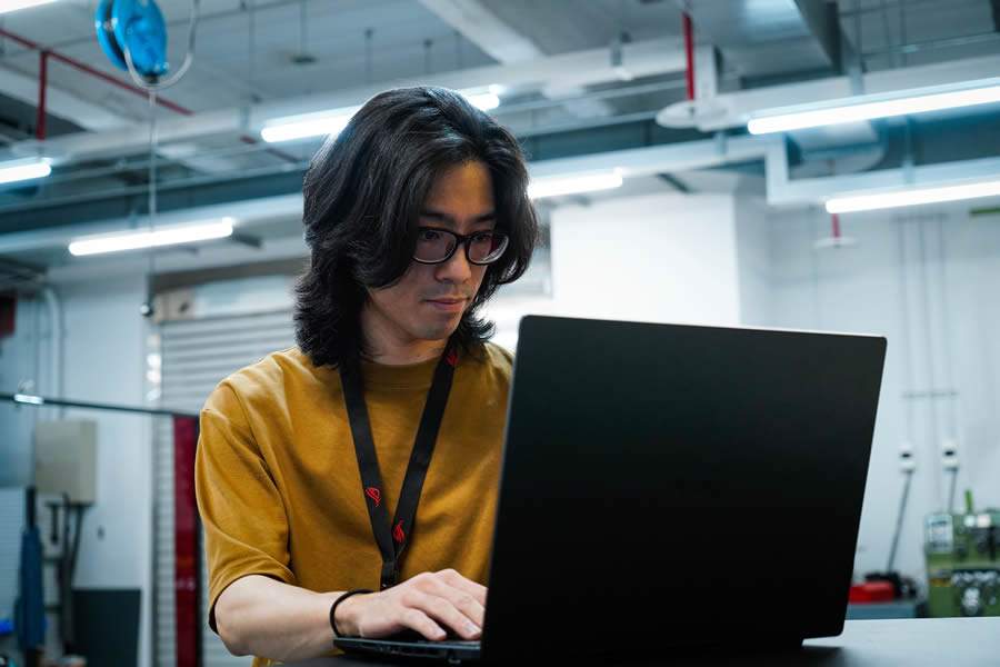  &nbsp;  A-Gan, engenheiro de prot&oacute;tipos da ASUS - Divulga&ccedil;&atilde;o/ASUS