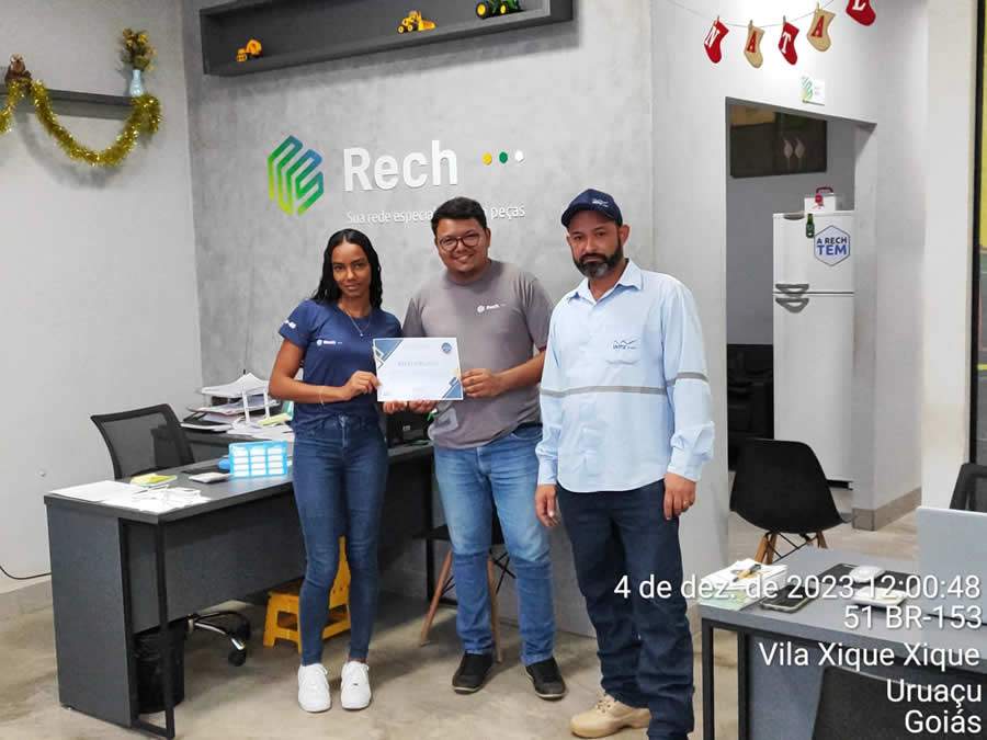 Larrubson Carvalho Costa, representante da empresa Rech Urua&ccedil;u, fornecedor certificado pela WPX - Divulga&ccedil;&atilde;o