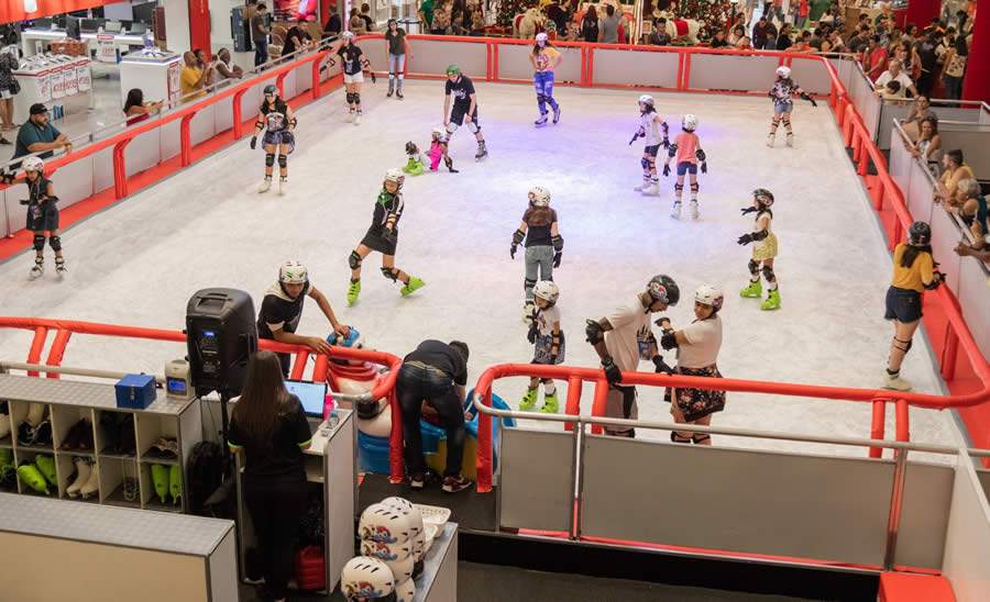 Natal com muita emo&ccedil;&atilde;o na Pista de Patina&ccedil;&atilde;o no Gelo