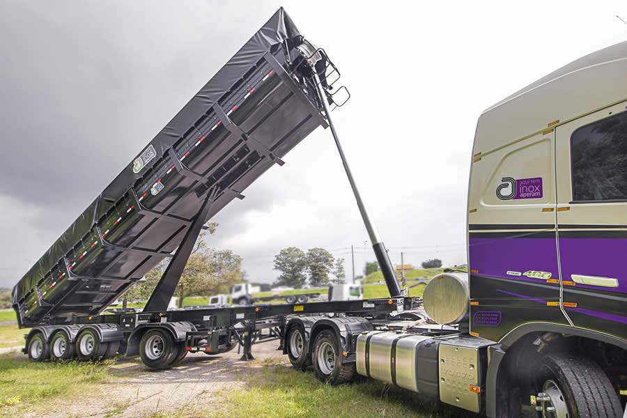 Aplica&ccedil;&atilde;o do ENDUR 300&reg; em ca&ccedil;ambas de transporte de cargas &uacute;midas - Divulga&ccedil;&atilde;o Aperam