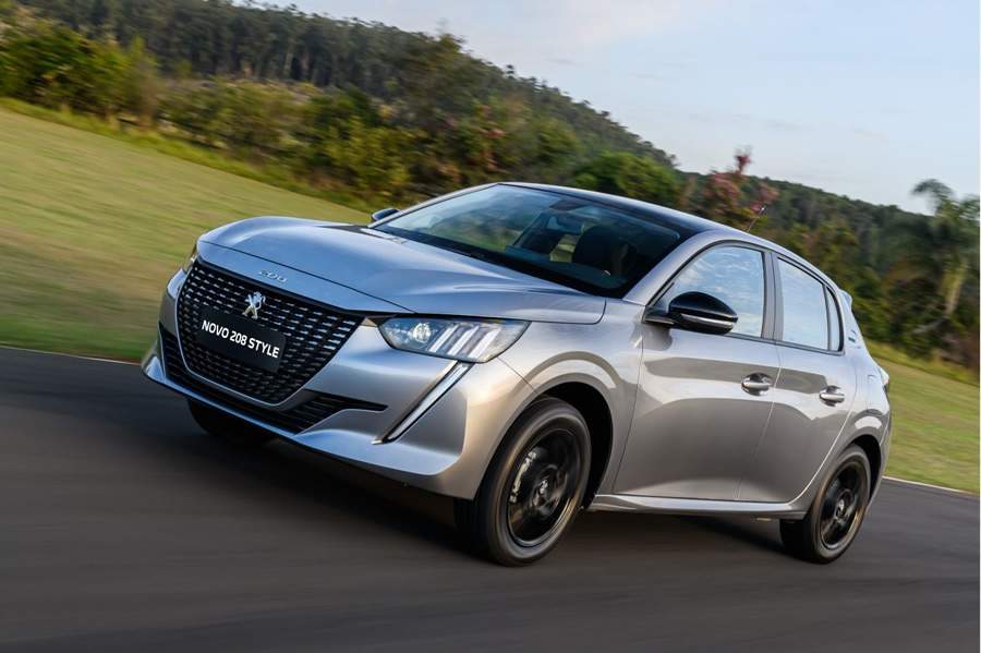 Peugeot Registra Alta nas Vendas de Mar&ccedil;o e Comemora Sucesso do 208